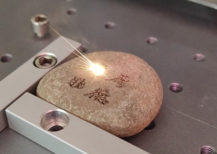 紫外激光打標(biāo)機(jī)采購全面指南