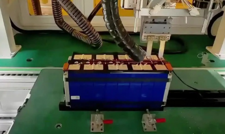 新能源電池焊接設備售后避坑